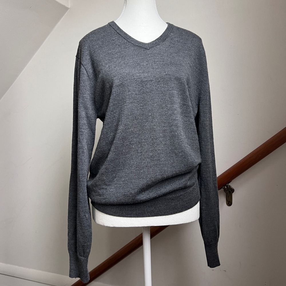 J.Crew 100% Merino Wool‎ V-Neck Sweater Gray Minimalist Size Medium